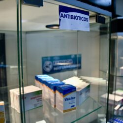 Abre UTC servicio de farmacia a la comunidad universitaria y sus familias 11