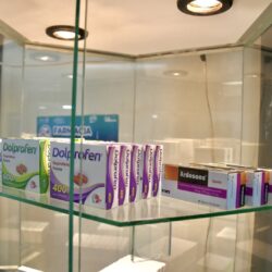 Abre UTC servicio de farmacia a la comunidad universitaria y sus familias 16