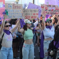 Con dos marchas, exigen miles de saltillenses erradicación de la violencia contra la mujer18