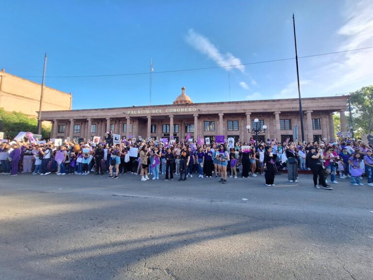 Con dos marchas, exigen miles de saltillenses erradicación de la violencia contra la mujer