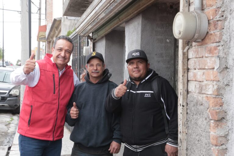 Continúa Xavier González su recorrido por colonias de Ramos Arizpe