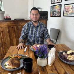 El Húngaro; restaurante que le hace honor al séptimo arte en Ramos Arizpe 