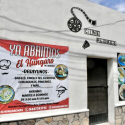 El Húngaro; restaurante que le hace honor al séptimo arte en Ramos Arizpe 17
