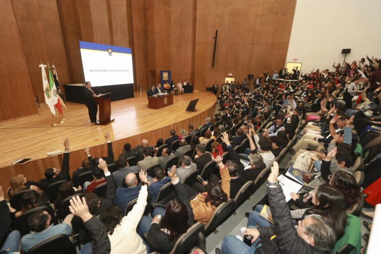 Eligen en Sesión de Consejo Universitario a los titulares de las direcciones de Asuntos Académicos, Planeación y Tesorería General de la UAdeC