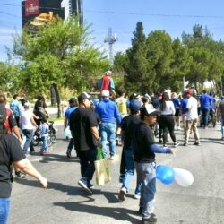 Familias realizan caminata por la inclusión en Saltillo; concientizan a la sociedad 10