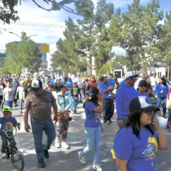 Familias realizan caminata por la inclusión en Saltillo; concientizan a la sociedad2