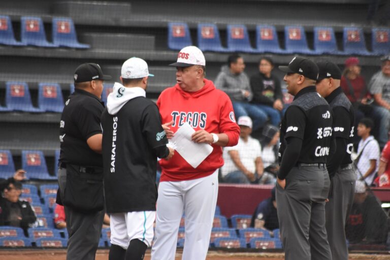 Tecolotes atacó temprano el pitcheo de Saraperos para llevarse el triunfo 5-2