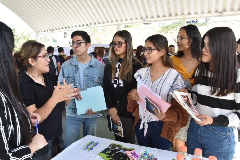 UTC realiza octava feria de estadías; apoyarán a mil 500 alumnos