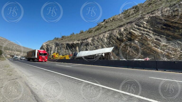 Enésimo accidente en “Los Chorros” provoca nuevo cierre de la carretera 57