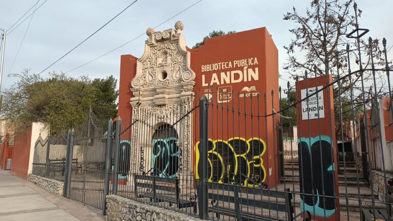 Piden vecinos de Landín plan de rescate de biblioteca pública ubicada en antigua capilla de ese sector