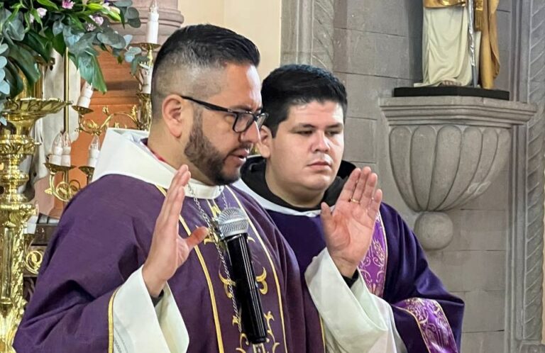 Por primera vez, tendrá Templo de San Francisco su viacrucis en Saltillo 