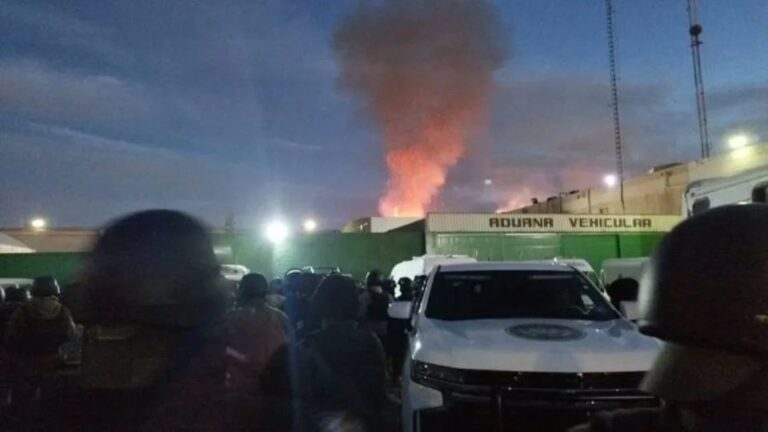 Se amotinan en penal de San Luis Potosí; causan incendio