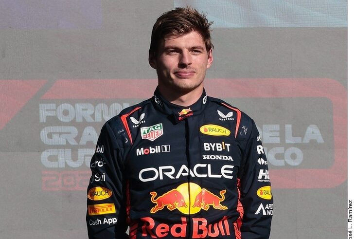 Ven a Max Verstappen en Mercedes