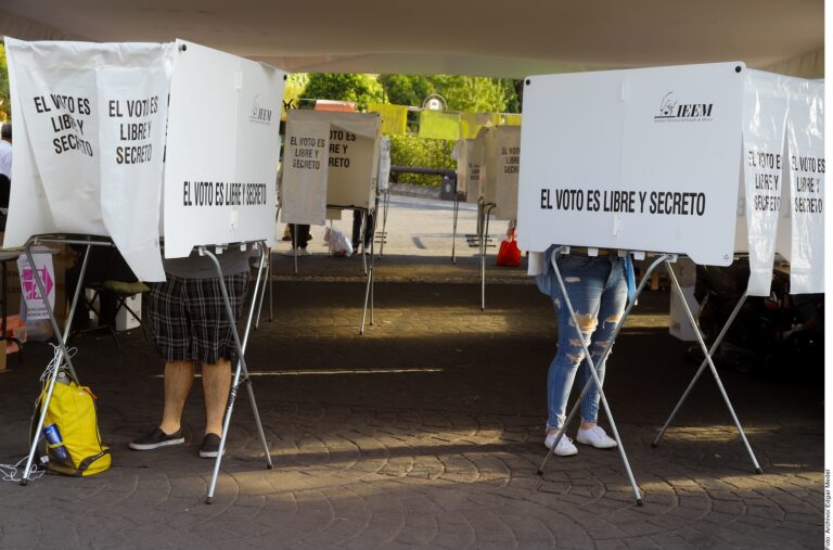 Voto femenino en México debe decidir las próximas elecciones presidenciales