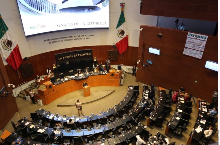 Autoriza Senado ingreso de militares de EU con armamento a México