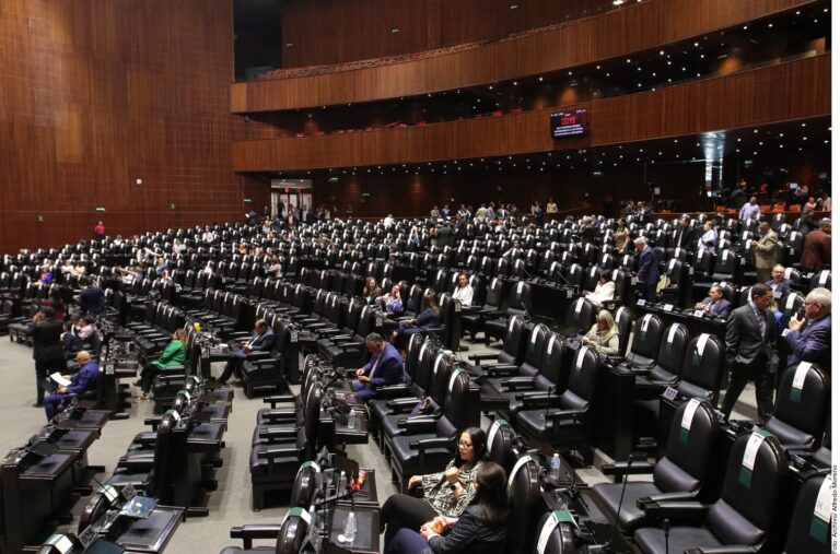 Precisan diputados reforma a pensiones