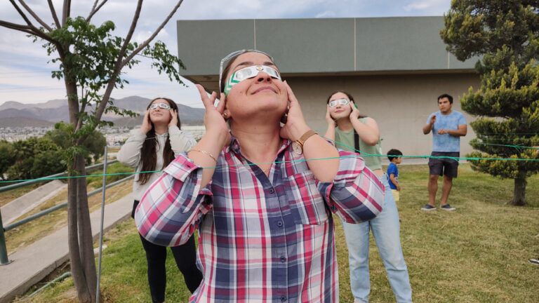 Viven ramosarizpenses eclipse solar total desde la UTC