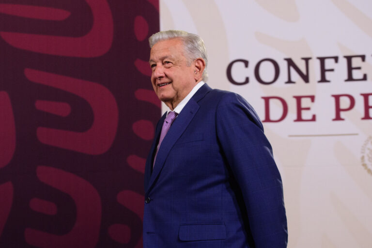 Anuncia López Obrador gira de despedida tras elección