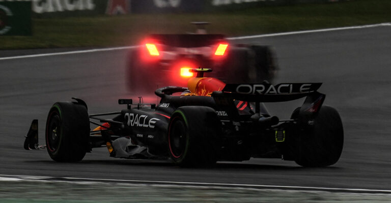 Checo Pérez pierde la Pole de la Sprint de China por un error de último momento