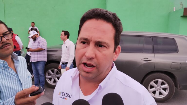 Promete Javier Díaz, con apoyo de la IP, retomar obras para rehabilitación de caminos rurales  