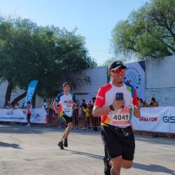 Corren más de 2 mil 800 participantes la 15K del Grupo Industrial Saltillo17