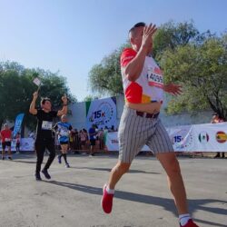 Corren más de 2 mil 800 participantes la 15K del Grupo Industrial Saltillo24