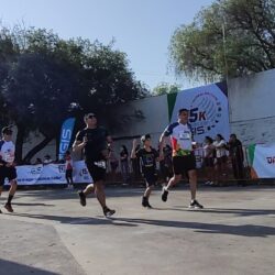 Corren más de 2 mil 800 participantes la 15K del Grupo Industrial Saltillo33