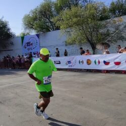 Corren más de 2 mil 800 participantes la 15K del Grupo Industrial Saltillo65
