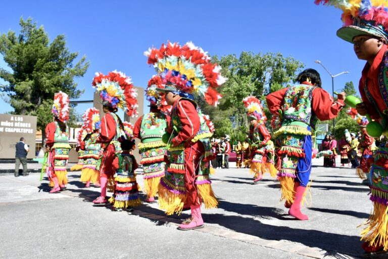 Danzantes se reúnen en Segundo Festival del Matlachín Saltillense 