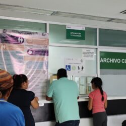 Entre la enfermedad y el calor, esperan derechohabientes del IMSS en Saltillo atención hospitalaria 