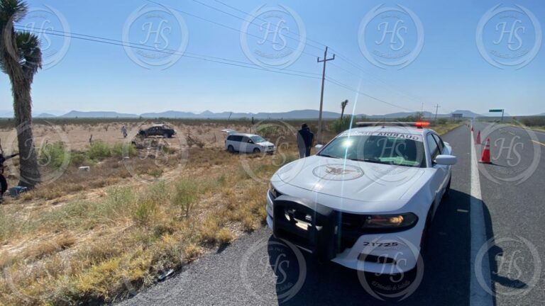 Hermanos sufren accidente y uno de ellos muere en la carretera a Monclova