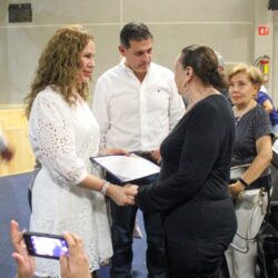 Recibe Facultad de Medicina de la UAdeC UT la donación de 700 libros de la Familia del Dr. Ricardo Arturo del Río Torres1