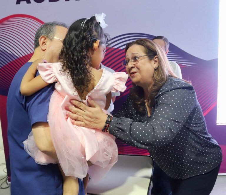 Recuperan audición; enciende DIF Saltillo implantes cocleares infantiles