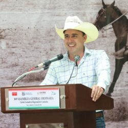 Reitera Manolo Jiménez compromiso con sector ganadero