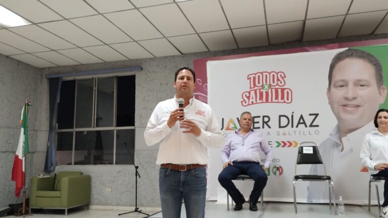 Presenta Javier Díaz su plataforma política a socios de la CANACO Saltillo