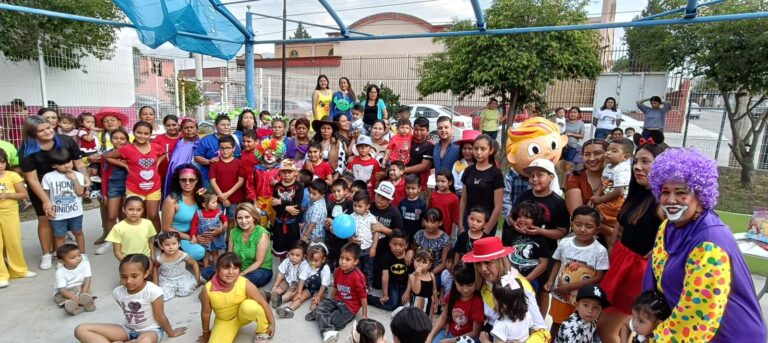 Festejan el Día del Niño y de la Niña en Centros Comunitarios