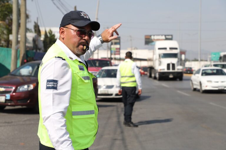 Implementan operativo vial en cementerios