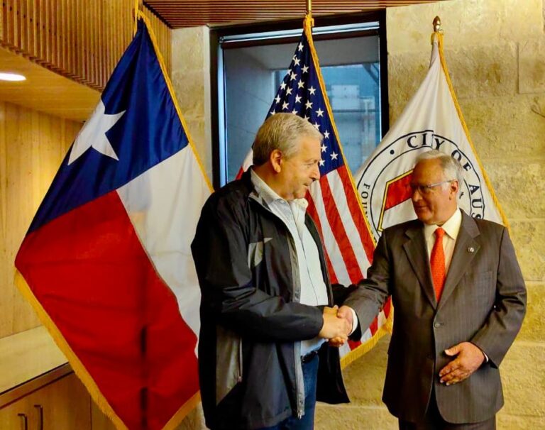 Inicia Chema Fraustro gira de trabajo en Austin