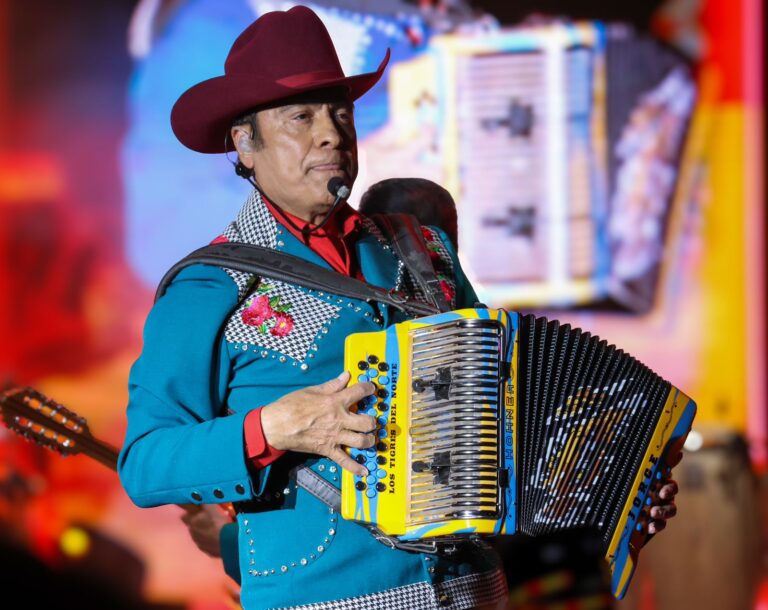 Los Tigres Del Norte se presentaron exitosamente en Saltillo frente a miles de personas