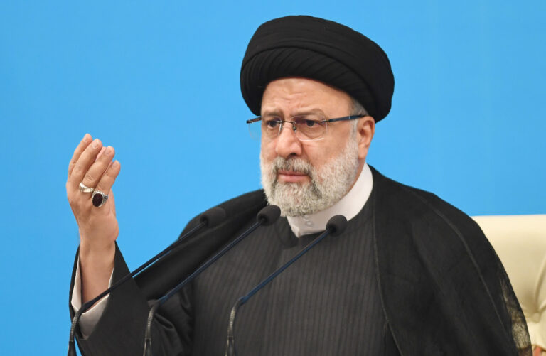 Muere el presidente iraní, Raisi, en accidente de helicóptero