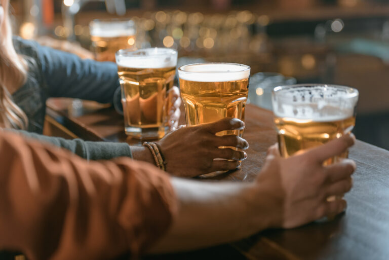 ¿Se puede o no se puede tomar cerveza después de entrenar?