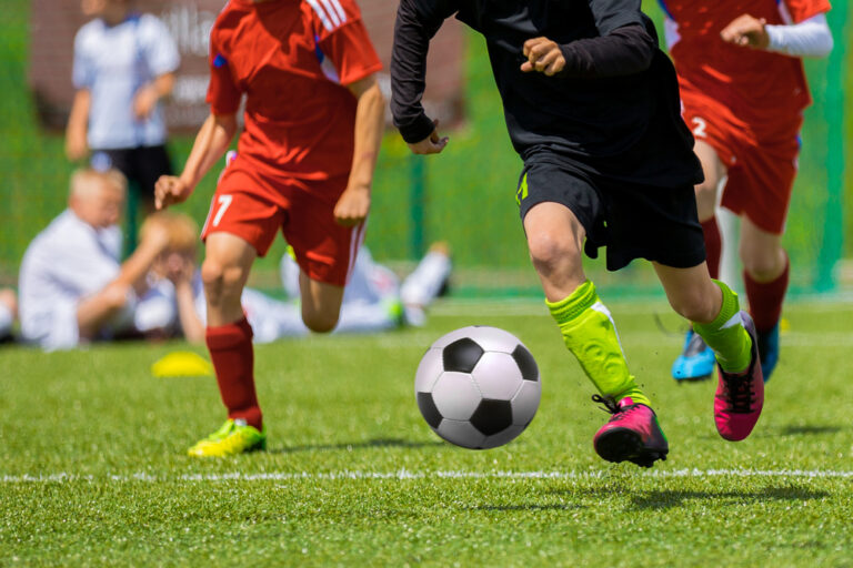 Apostar en el fútbol infantil: perspectivas y riesgos