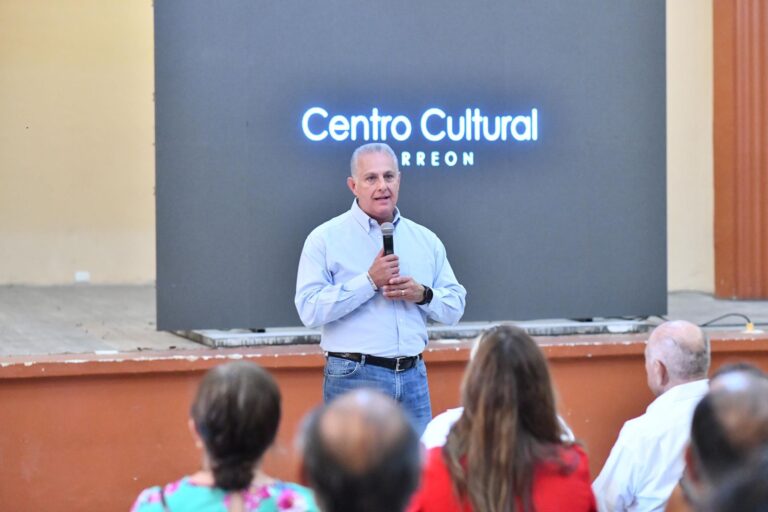 Supervisa Román Cepeda el anteproyecto del Centro Cultural del Norte en Torreón