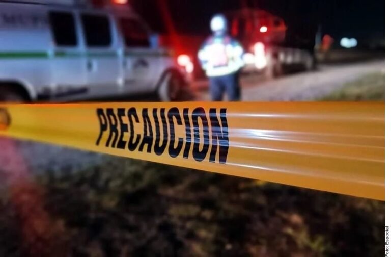 Tras accidente entre tráiler y tren, evacuan a habitantes del Ejido Anhelo en Ramos Arizpe