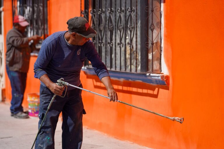 Con “Enchúlame la Casa” avanza embellecimiento urbano de Ramos Arizpe