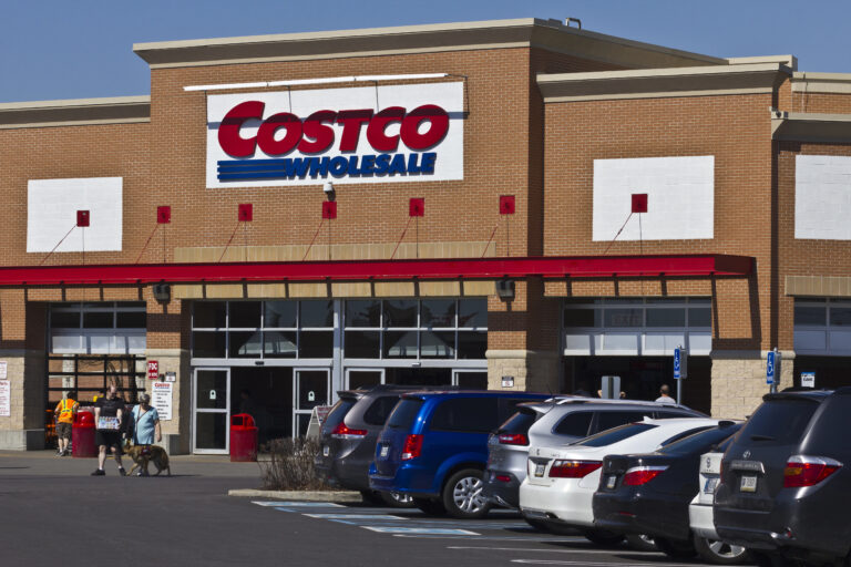 GM recurre a Costco para vender más vehículos eléctricos