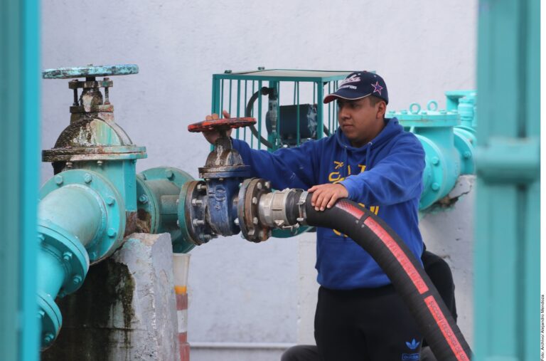 Urgen por reformar distribución de agua en México