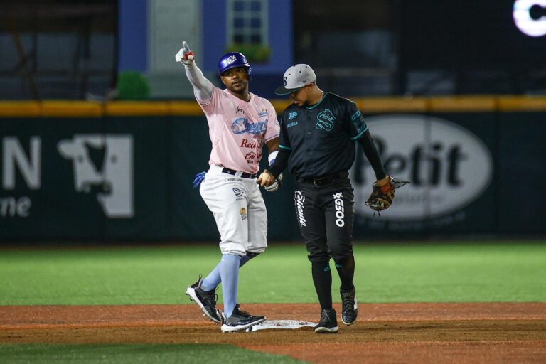 Ataque de tres carreras de los Charros deja tendidos a los Saraperos en el primero de la serie