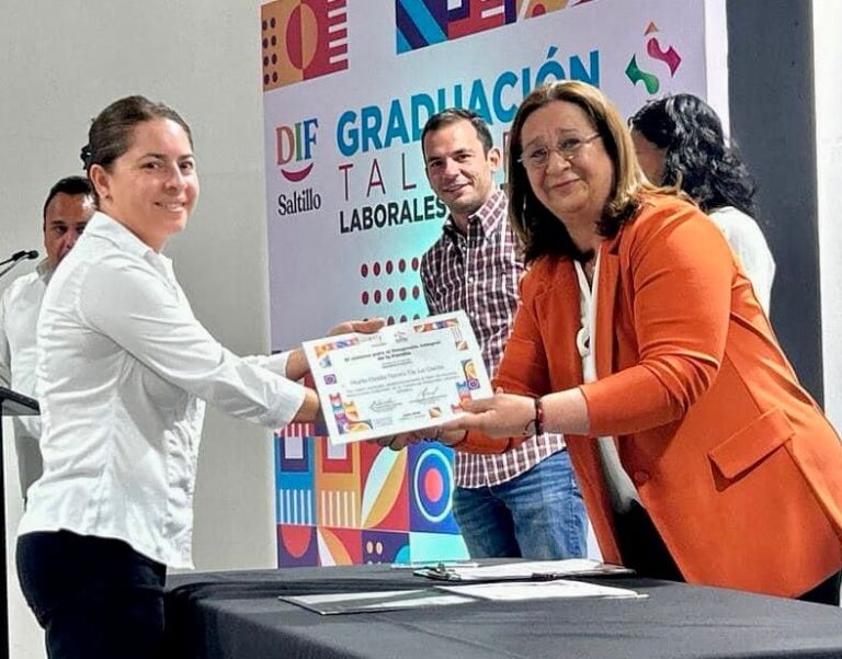 Gradúa DIF Saltillo 198 alumnos y alumnas de talleres