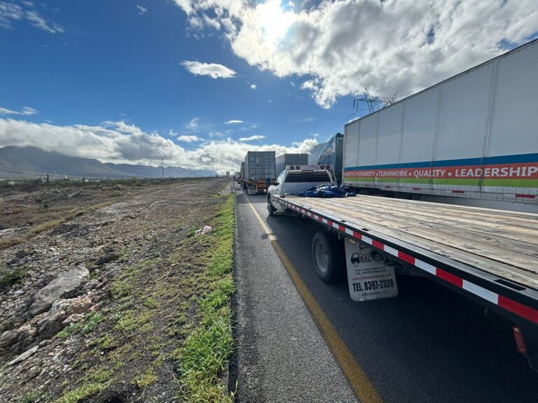 Informa GN que carretera libre a Monterrey está abierta a la circulación, la de cuota sigue cerrada